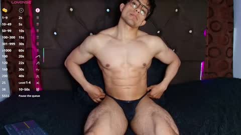 Snapshot of jacke_buster chatting on February 7, 1:31 am Jacke online show from February 7, 1:31 am