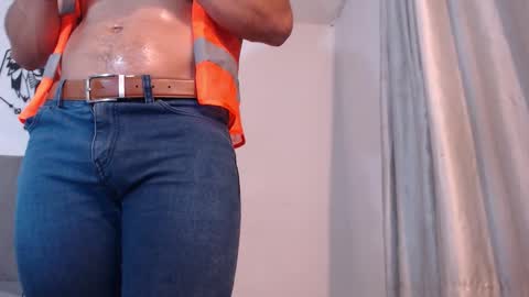 Snapshot of jacked_jack chatting on February 23, 12:19 am jacked_jack online show from February 23, 12:19 am