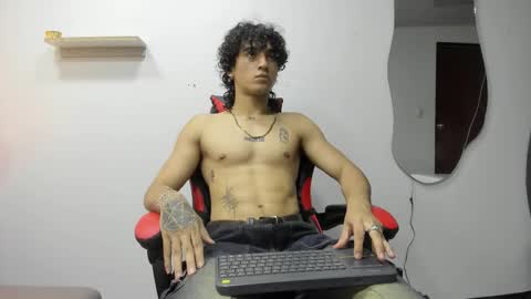 Snapshot of jackestaylor chatting on October 23, 5:07 am Jackes Taylor online show from October 23, 5:07 am