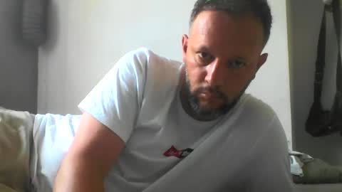 Snapshot of jackggj chatting on June 1, 10:06 am jackggj online show from June 1, 10:06 am