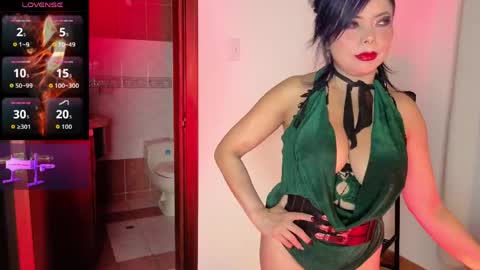 Snapshot of jacki_jo chatting on May 25, 9:37 am Jacki online show from May 25, 9:37 am