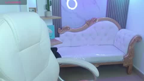 Jackie online show from April 16, 7:58 pm