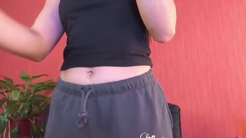 Snapshot of jackiie_ chatting on July 16, 2:23 pm jackiie_ online show from July 16, 2:23 pm