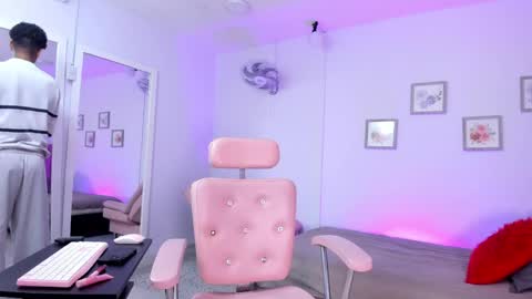 Jackk Russell  online show from April 2, 3:37 am