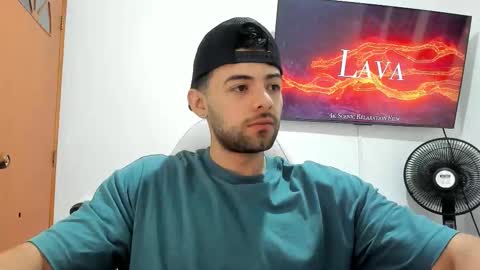 Snapshot of jackpit77 chatting on December 16, 6:51 am jackpit77 online show from December 16, 6:51 am