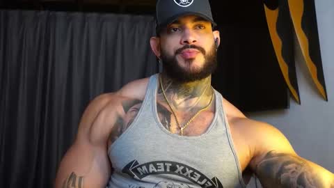 Snapshot of jackson__cottonwood chatting on February 1, 8:02 am JC online show from February 1, 8:02 am