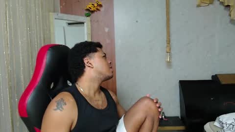Snapshot of jackson_cr7 chatting on April 25, 6:27 pm JAKSON online show from April 25, 6:27 pm