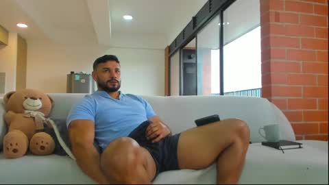 Jackson Wayne online show from April 8, 1:55 pm