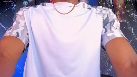 Snapshot of jacksonmuller_ chatting on April 29, 1:37 pm Jackson online show from April 29, 1:37 pm