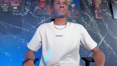 Snapshot of jacksonmuller_ chatting on May 17, 1:29 pm Jackson online show from May 17, 1:29 pm