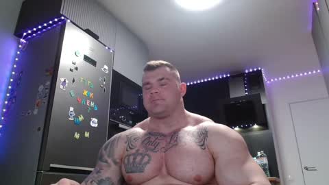 Snapshot of jackyhuge chatting on April 21, 9:06 pm Jacky online show from April 21, 9:06 pm