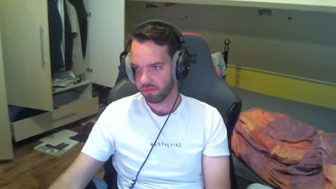 Jack online show from May 2, 2:33 pm