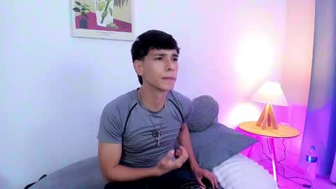 Snapshot of jacob_colliins chatting on May 17, 3:04 am jacob_colliins online show from May 17, 3:04 am