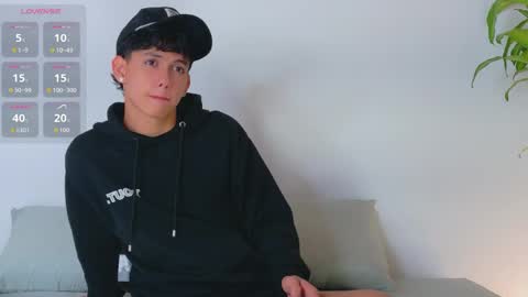 Snapshot of jacob_cullen_ chatting on May 28, 1:30 pm JACOB online show from May 28, 1:30 pm