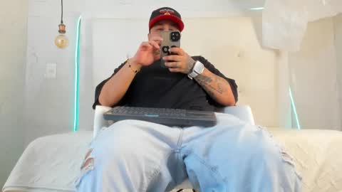 Snapshot of jacob_garciaa chatting on November 2, 6:16 am TJ online show from November 2, 6:16 am