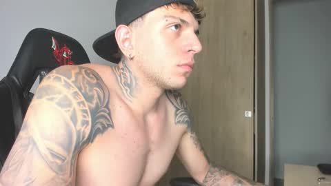 jacobb116 online show from September 14, 11:59 pm