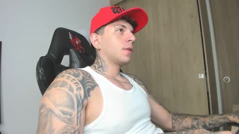 jacobb116 online show from October 1, 12:16 am