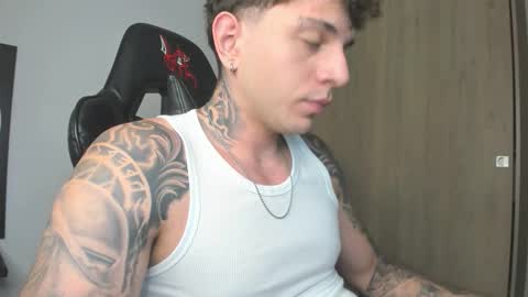 jacobb116 online show from October 7, 12:19 am