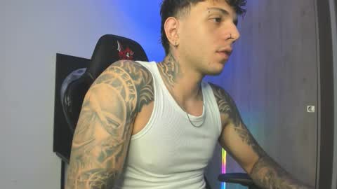 jacobb116 online show from October 22, 12:22 am