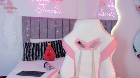 JACOBSS online show from November 26, 9:05 pm