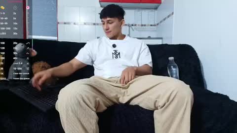 Snapshot of jacques_cardiet chatting on April 23, 2:41 pm jacobo online show from April 23, 2:41 pm