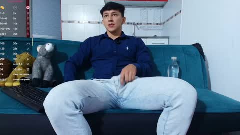 Snapshot of jacques_cardiet chatting on April 24, 1:35 pm jacobo online show from April 24, 1:35 pm