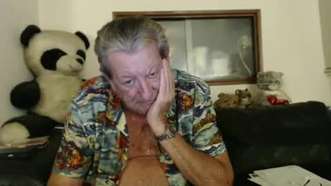 Snapshot of jacques_de_france chatting on March 9, 3:22 am Jacques online show from March 9, 3:22 am