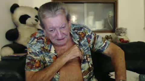 Snapshot of jacques_de_france chatting on March 10, 3:45 am Jacques online show from March 10, 3:45 am