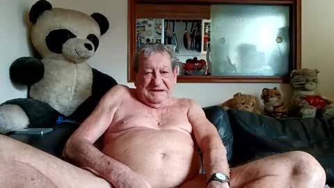 Snapshot of jacques_de_france chatting on May 16, 11:53 am Jacques online show from May 16, 11:53 am