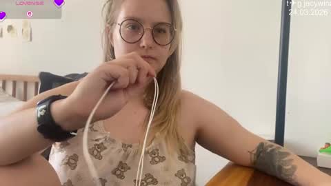 jacywinslat online show from March 24, 7:57 am