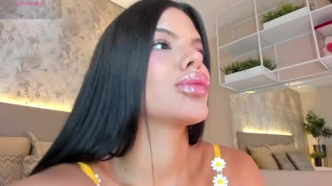 Snapshot of jadakaii chatting on April 23, 11:40 pm Jada Kai online show from April 23, 11:40 pm