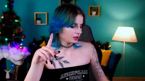 Snapshot of jade_castle chatting on December 31, 10:58 am jade_castle online show from December 31, 10:58 am