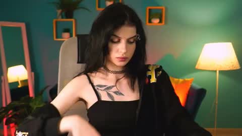 jade_castle online show from April 18, 5:39 pm