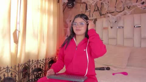 ade online show from October 28, 3:04 pm