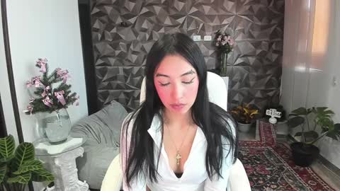 Snapshot of jade_porn chatting on December 11, 12:55 pm Jade  independent model online show from December 11, 12:55 pm