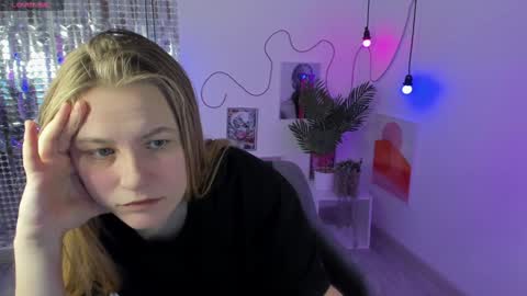 Snapshot of jade_soft chatting on December 15, 4:48 pm Jade online show from December 15, 4:48 pm