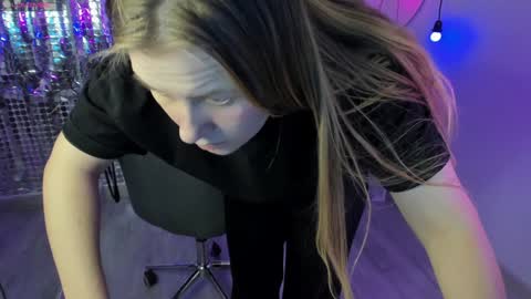 Snapshot of jade_soft chatting on December 15, 8:04 pm Jade online show from December 15, 8:04 pm