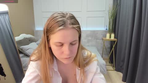 Snapshot of jade_soft chatting on December 28, 3:04 am Jade online show from December 28, 3:04 am