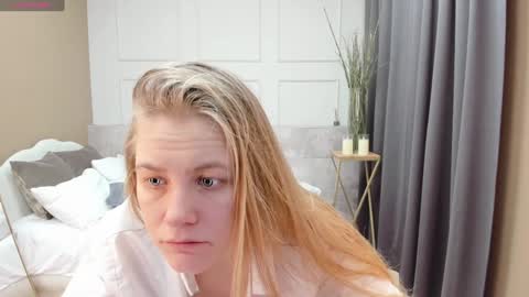 Snapshot of jade_soft chatting on January 22, 9:10 pm Jade online show from January 22, 9:10 pm