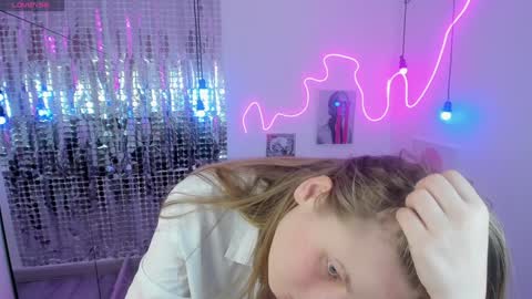 Snapshot of jade_soft chatting on February 9, 2:49 am Jade online show from February 9, 2:49 am