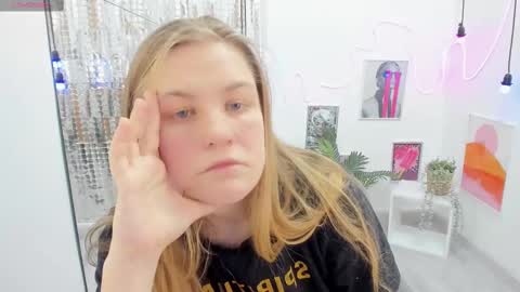 Snapshot of jade_soft chatting on February 21, 8:49 pm Jade online show from February 21, 8:49 pm