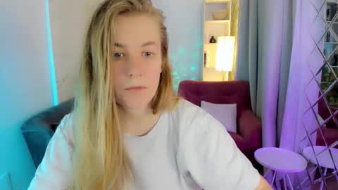 Snapshot of jade_soft chatting on September 19, 8:31 pm Jade online show from September 19, 8:31 pm