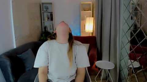 Snapshot of jade_soft chatting on October 10, 10:20 pm Jade online show from October 10, 10:20 pm