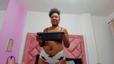 Snapshot of jade_thorne chatting on August 1, 11:42 am Jade online show from August 1, 11:42 am