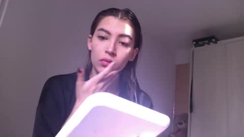 Snapshot of jade_ws chatting on June 7, 8:56 pm Jade online show from June 7, 8:56 pm