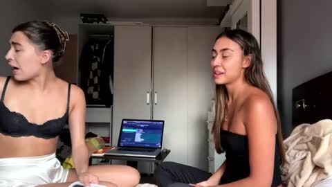 Snapshot of jade_ws chatting on July 3, 10:49 pm Jade online show from July 3, 10:49 pm