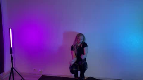 Snapshot of jadebabybloom chatting on November 14, 8:51 pm bbbloom online show from November 14, 8:51 pm