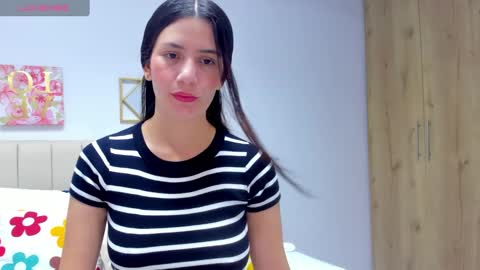 Snapshot of jadebrown_02 chatting on February 22, 12:49 am sara online show from February 22, 12:49 am