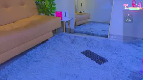 jadee__ online show from September 20, 2:23 am