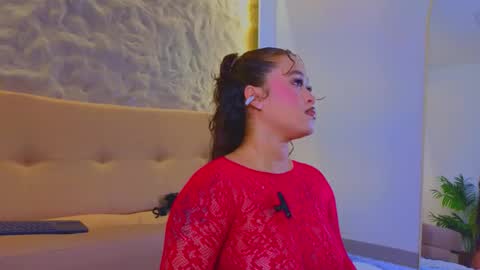 jadee__ online show from October 19, 2:12 am